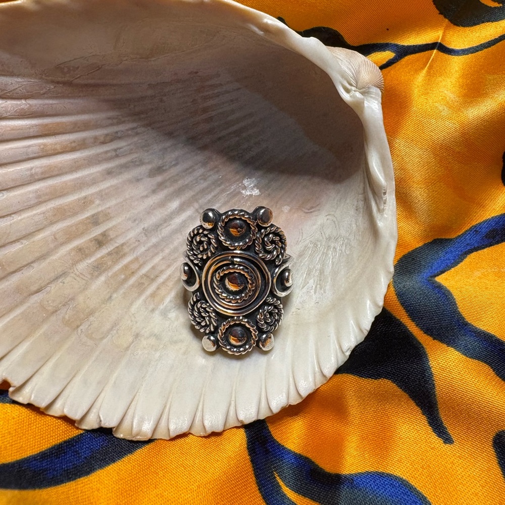 Sterling silver ring. Size 9. - Picture 6 of 6